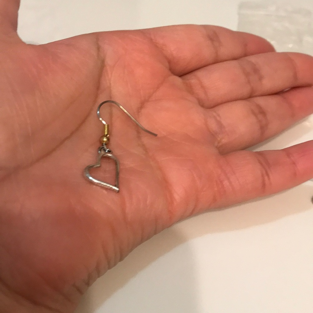 ⚡️FINAL PRICE⚡️ Heart Earrings - Picture 3 of 8